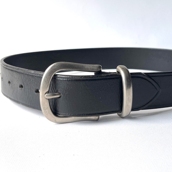 Vintage GAP 29in Cowhide Leather Belt USA Brass Hardware Silver Buckle
